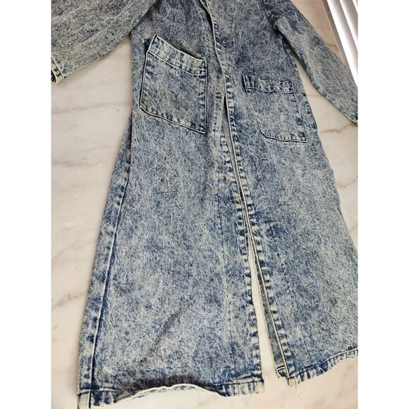 Sundance Long Denim Dress with Distressed Look and Classic Button Front - Medium - Picture 2 of 15